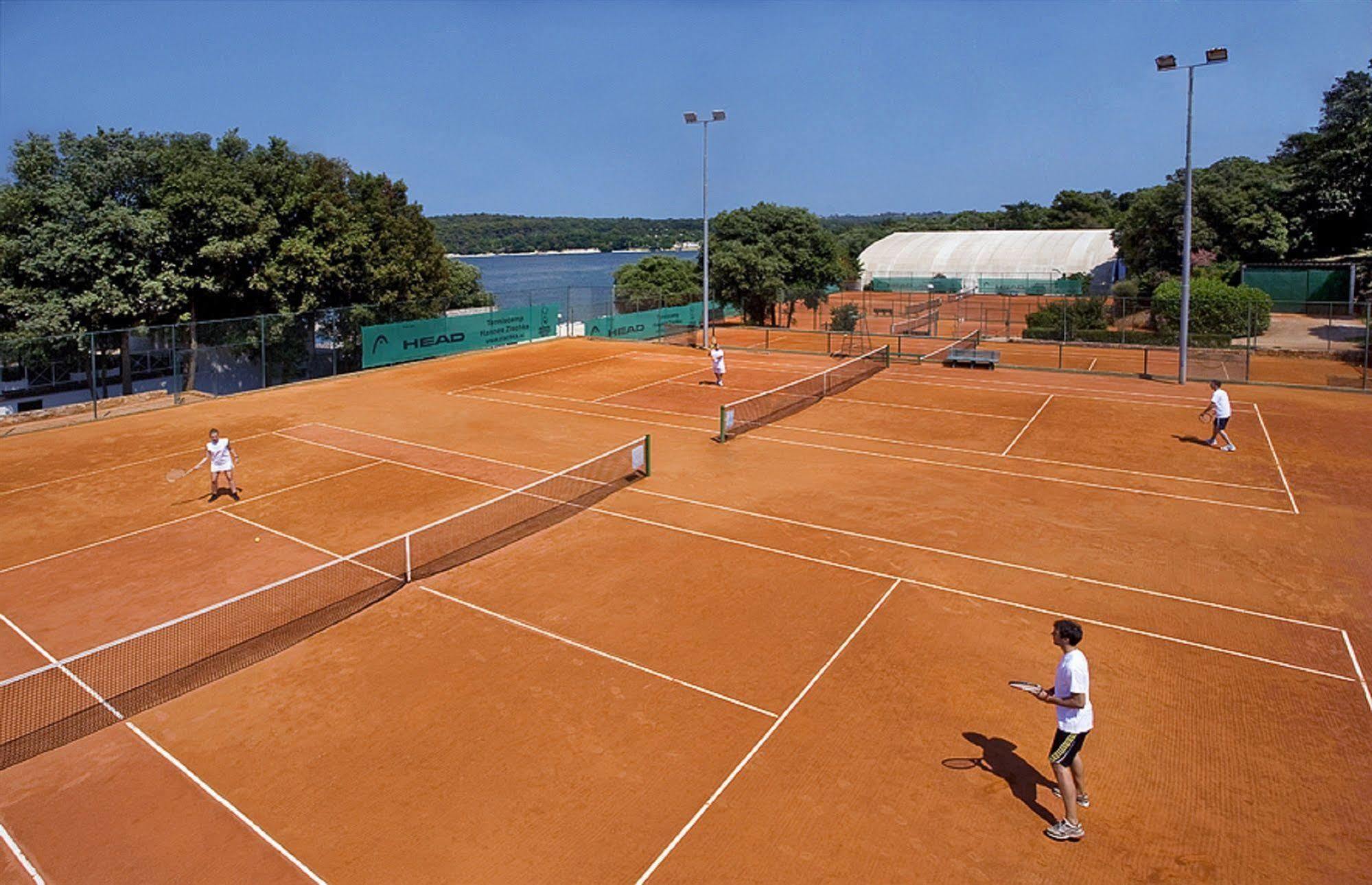 Valamar Tamaris Resort Tar-Vabriga Exterior photo